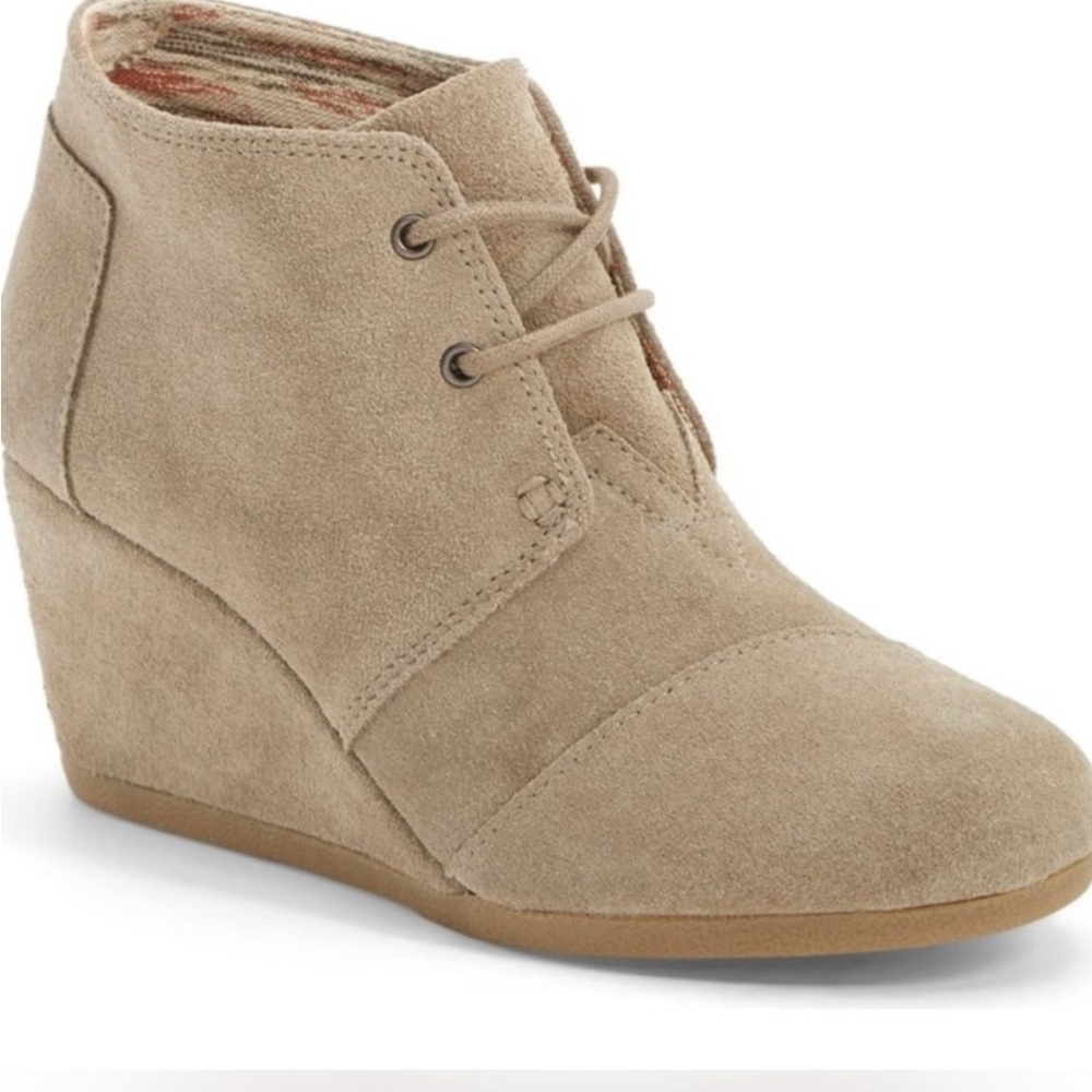 Toms Tan Wedge Suede Booties